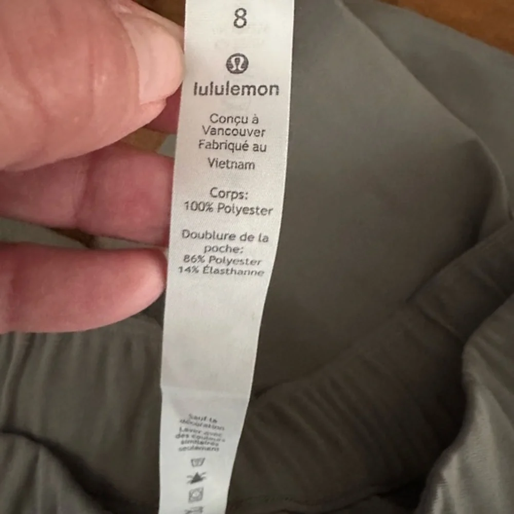 Lululemon on the fly‎ pants pull on ladies size 8 green